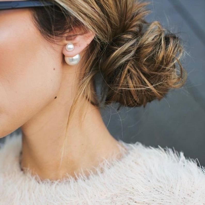 how to look elegant with pearl earrings